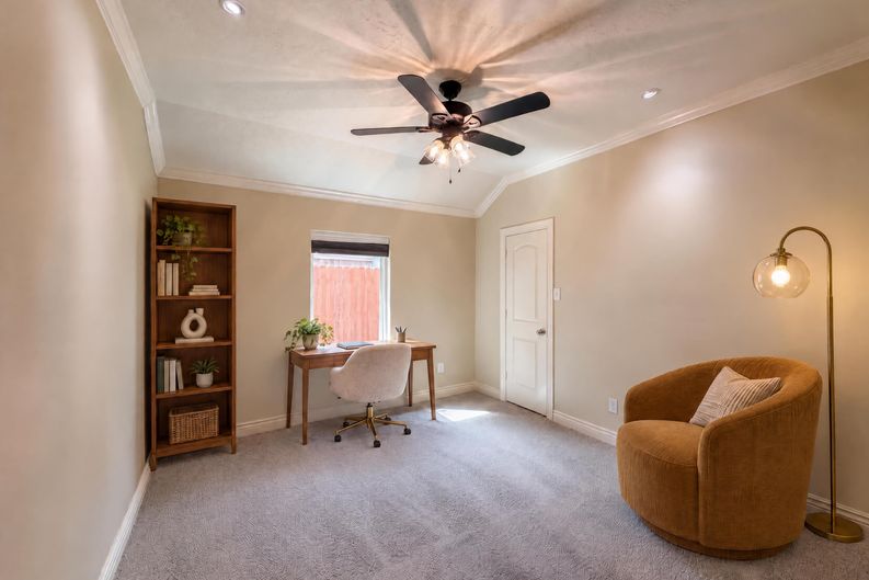 Photo 13 of 18 of 119 Greenridge Cir, League City, TX