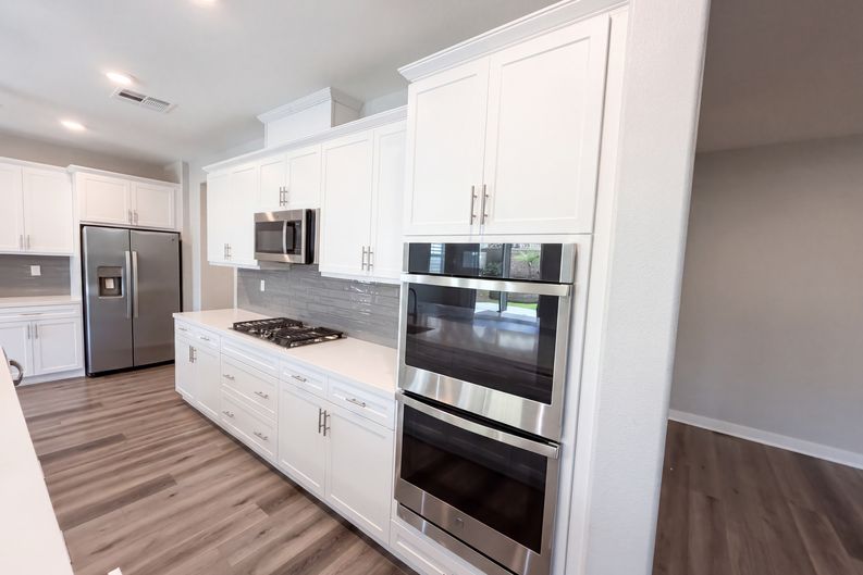 Photo 7 of 53 of 26315 Silver Birch, Menifee, CA