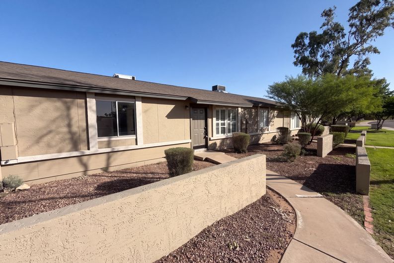 Photo 4 of 23 of 6711 W Osborn Rd, Phoenix, AZ