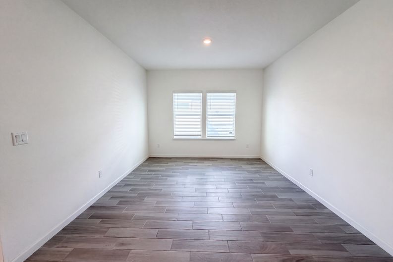 Photo 8 of 22 of 7233 Calamint Ave, Jacksonville, FL