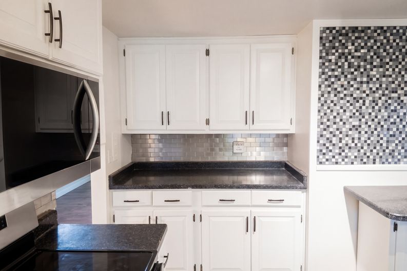 Photo 7 of 53 of 4015 Valli Vista Rd, Colorado Springs, CO