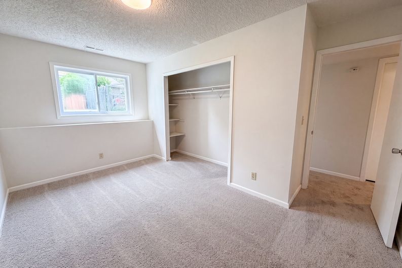 Photo 11 of 25 of 4289 159th Ct W, Rosemount, MN