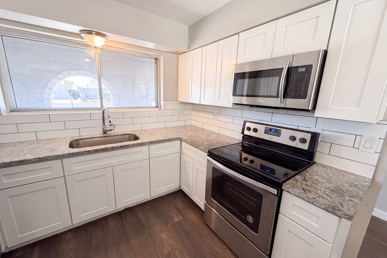 Photo 10 of 22 of 1430 E Flossmoor Ave, Mesa, AZ