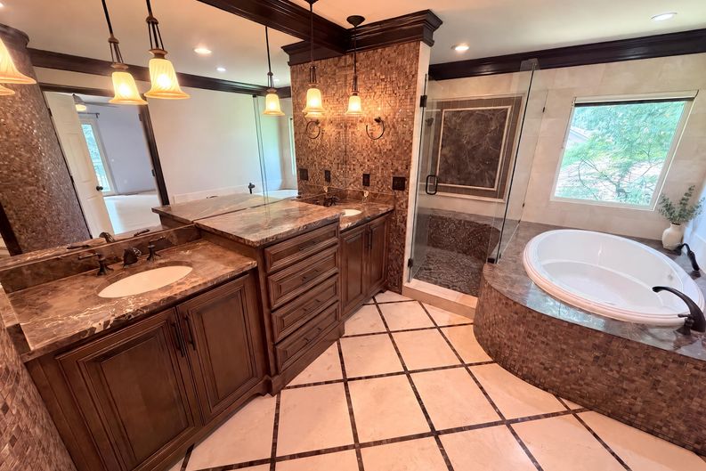Photo 33 of 44 of 5344 Forest Springs Dr, Atlanta, GA