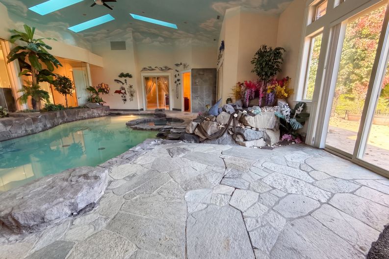 Photo 42 of 56 of 17695 S Fieldstone Ct, Oregon City, OR