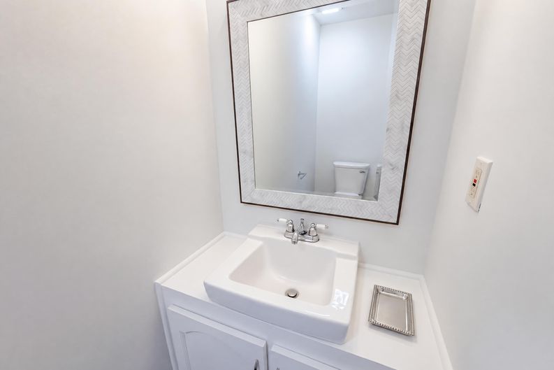 Photo 9 of 17 of 706 Kaplan Ct, Hyattsville, MD