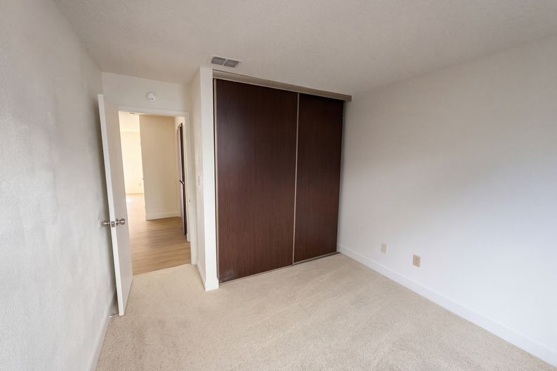 Photo 9 of 22 of 6300 Seyferth Way, Sacramento, CA