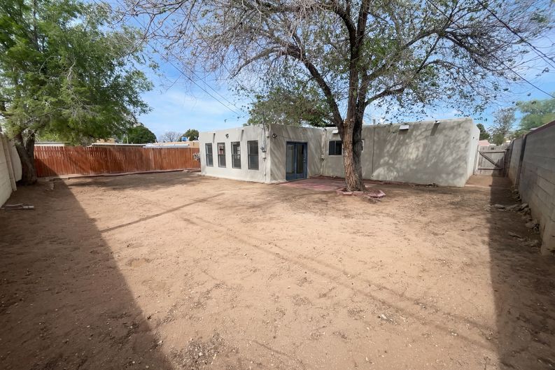 Photo 17 of 18 of 8112 Princess Jeanne Ave NE, Albuquerque, NM