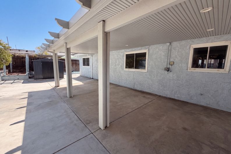 Photo 18 of 20 of 3314 20th St, Highland, CA