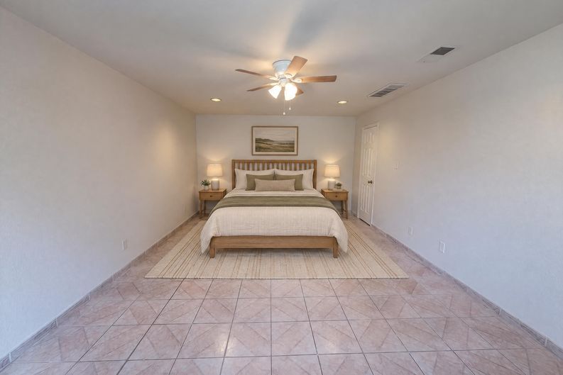 Photo 8 of 14 of 404 Vincent St, Cedar Hill, TX