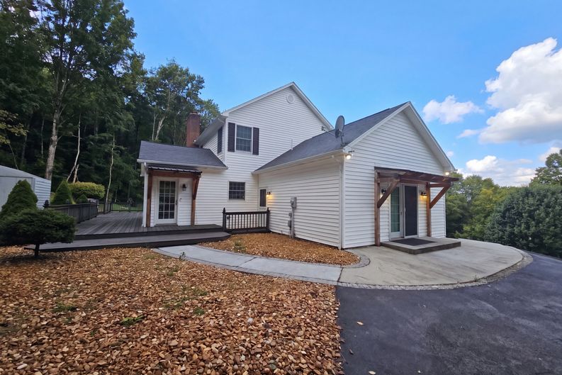 Photo 36 of 39 of 163 Bluebonnet Dr, Tazewell, VA