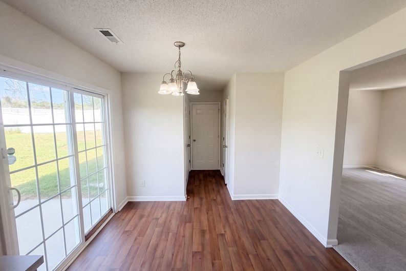 Photo 8 of 19 of 6008 White Chapel Way, Greensboro, NC