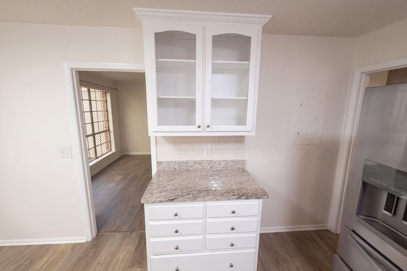 Photo 7 of 27 of 2024 Montreat Pkwy, Vestavia Hills, AL