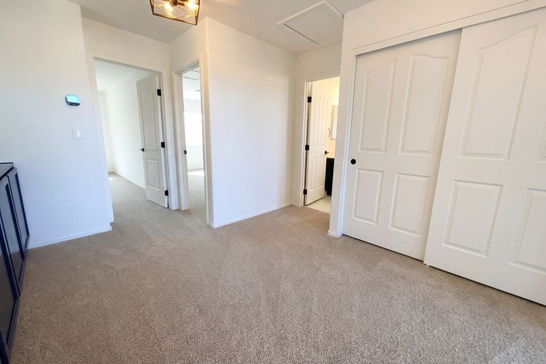 Photo 14 of 26 of 7848 Desert Bell Ave, Las Vegas, NV