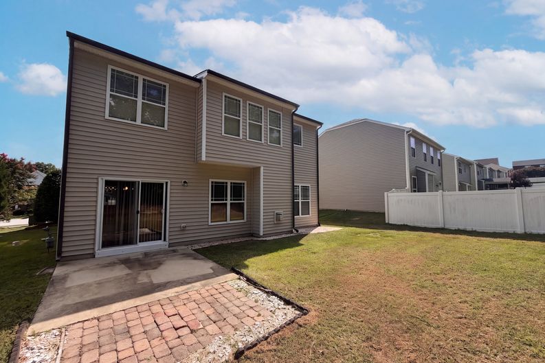 Photo 5 of 17 of 4143 White Kestrel Dr, Raleigh, NC