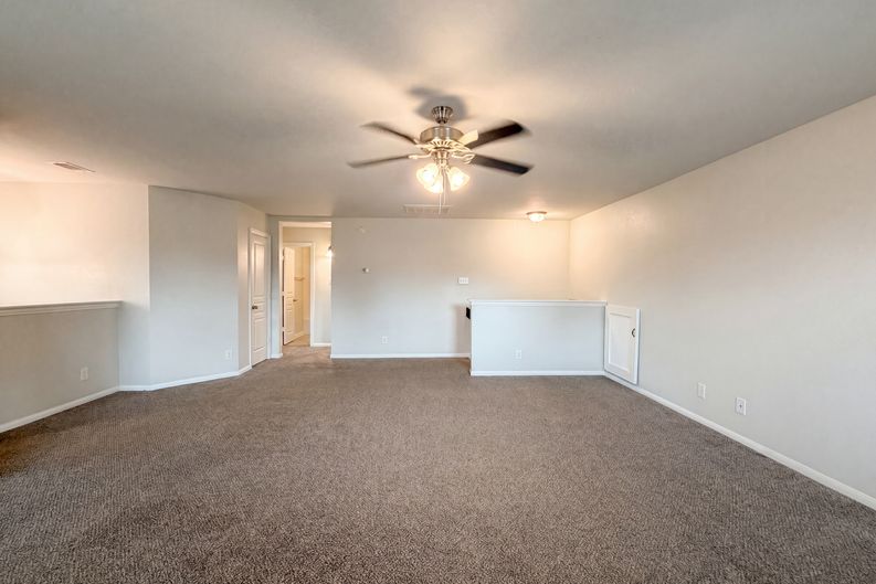 Photo 8 of 22 of 18664 Legend Oaks Dr, Magnolia, TX