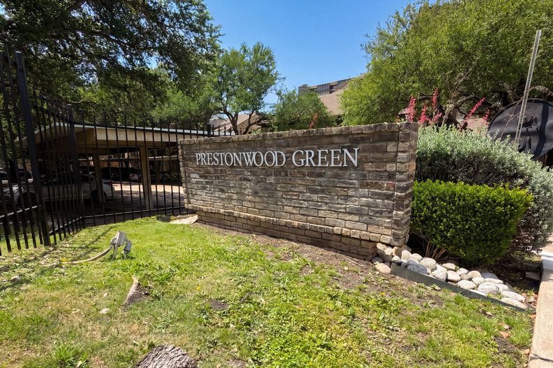 Photo 16 of 36 of 5300 Keller Springs Rd, Dallas, TX
