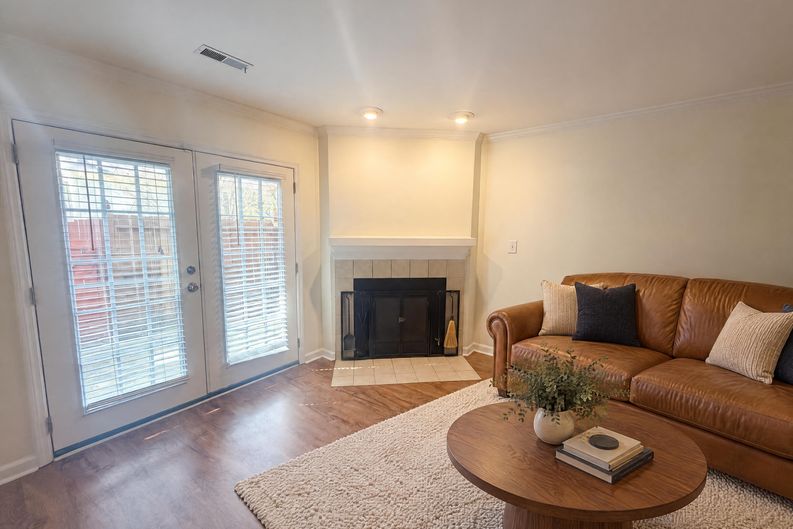 Photo 3 of 15 of 5621 Split Oak Way, Raleigh, NC