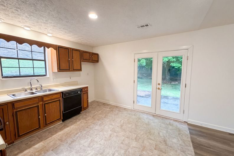 Photo 13 of 22 of 6020 Morning Glory Pl, Knoxville, TN