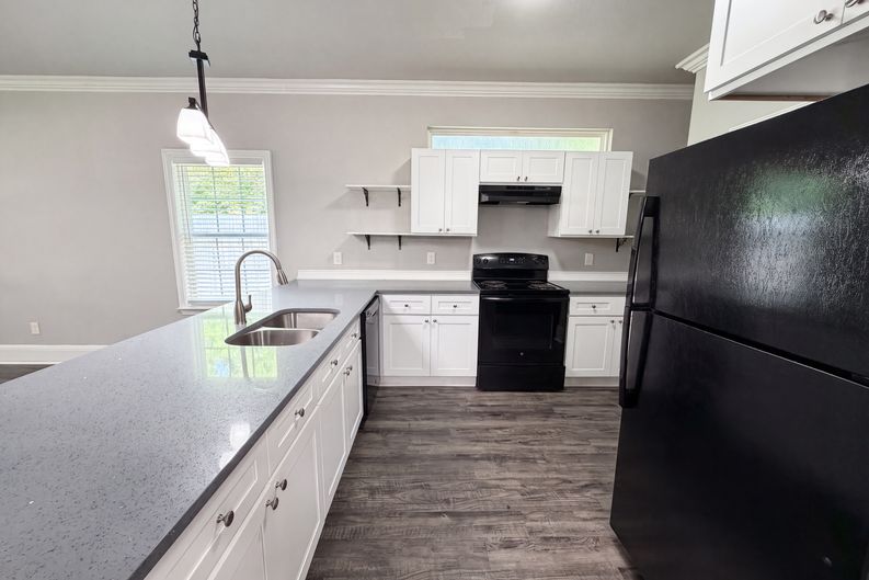 Photo 8 of 19 of 101 Griffin St, Waxahachie, TX