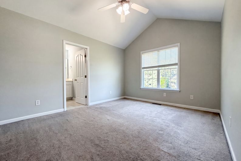 Photo 4 of 17 of 161 Patterdale Pl, Benson, NC