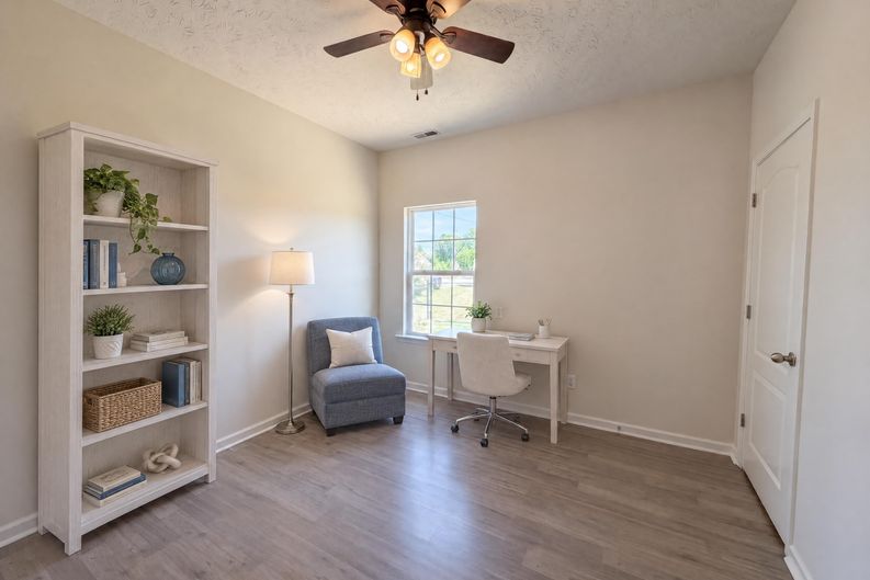 Photo 11 of 24 of 425 Long Creek Dr, Christiana, TN