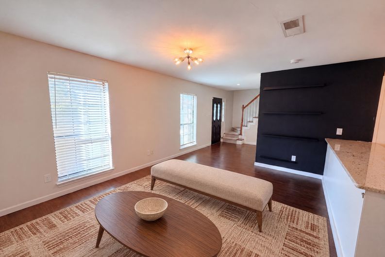 Photo 6 of 27 of 2226 Country Oaks Dr, Garland, TX