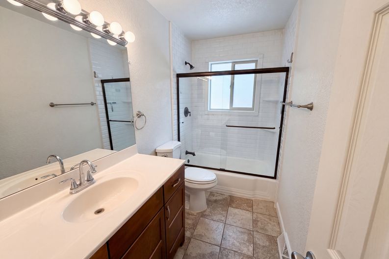 Photo 6 of 22 of 5421 Raritan Way, Denver, CO