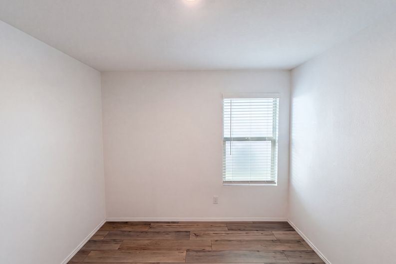 Photo 10 of 17 of 14524 Camino Real Dr, Haslet, TX