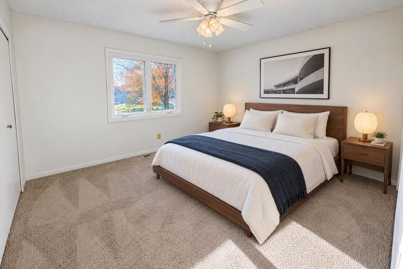 Photo 10 of 34 of 1645 Ranier Cir, Plymouth, MN