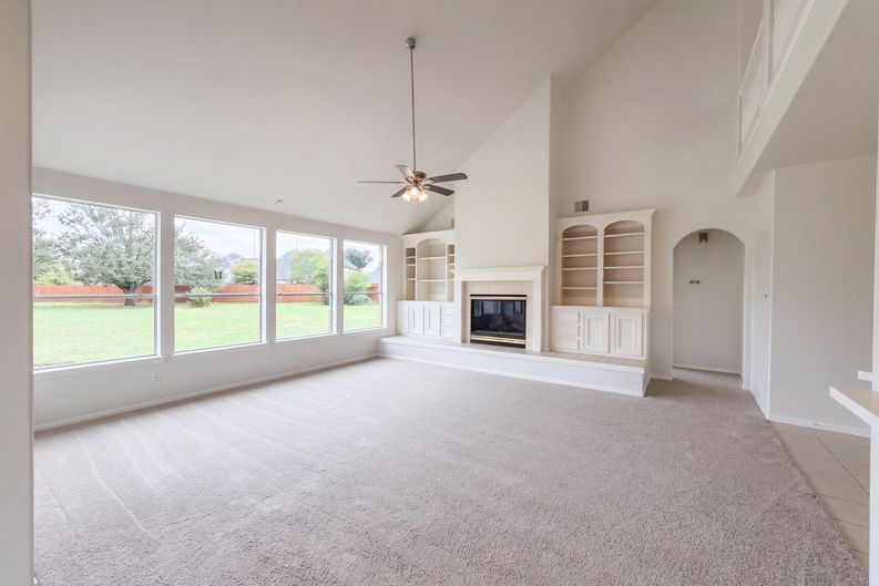 Photo 3 of 45 of 1702 Corona Del Mar Dr, Missouri City, TX