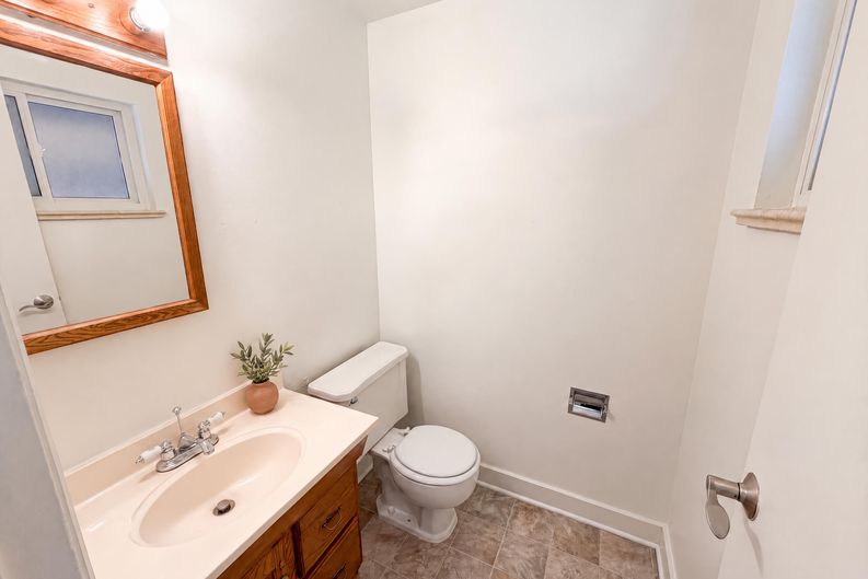 Photo 14 of 28 of 5667 Johnson St, Arvada, CO