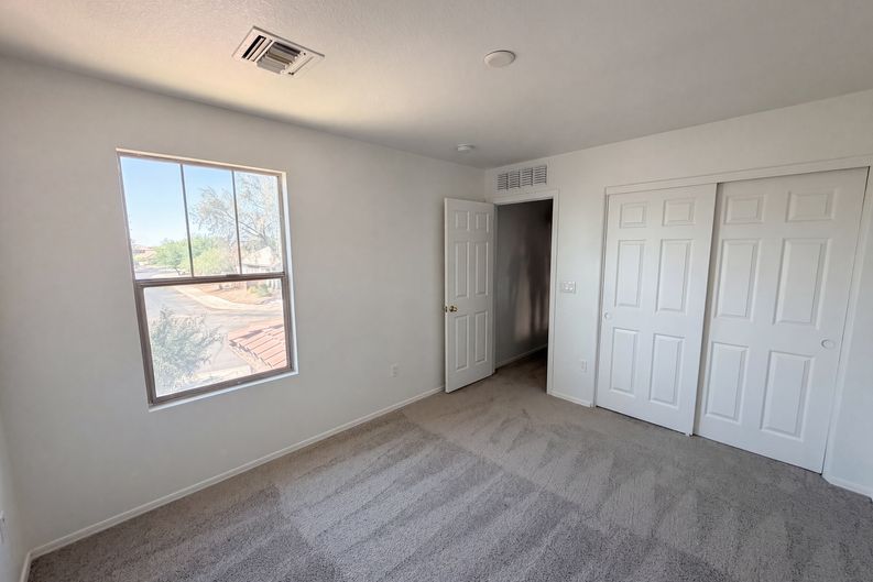 Photo 4 of 27 of 11244 W Massey Dr, Marana, AZ