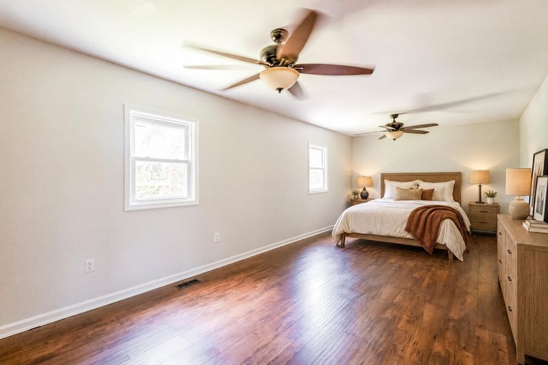 Photo 10 of 23 of 9206 Peabody St, Manassas, VA