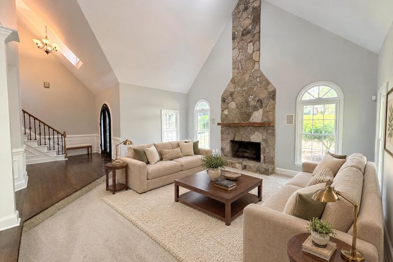 Photo 14 of 58 of 984 Forest Pond Ct, Marietta, GA