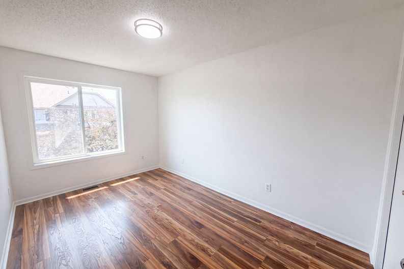 Photo 4 of 21 of 14210 Xenon St NW, Ramsey, MN