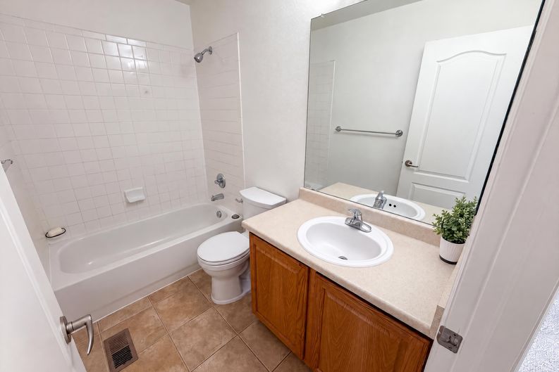 Photo 24 of 31 of 10253 Uravan St, Commerce City, CO