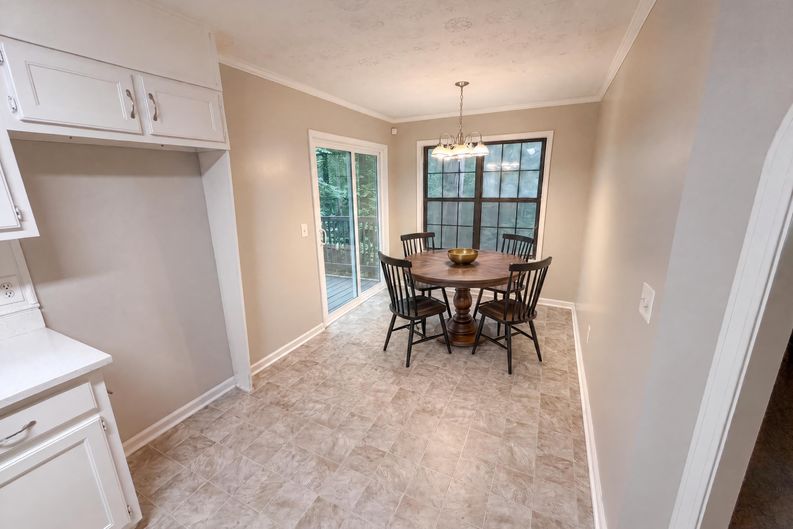 Photo 8 of 24 of 4628 Sapling Ct, Douglasville, GA