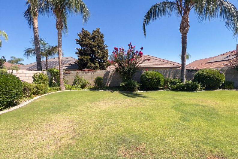 Photo 31 of 35 of 11904 Kenseth St, Bakersfield, CA