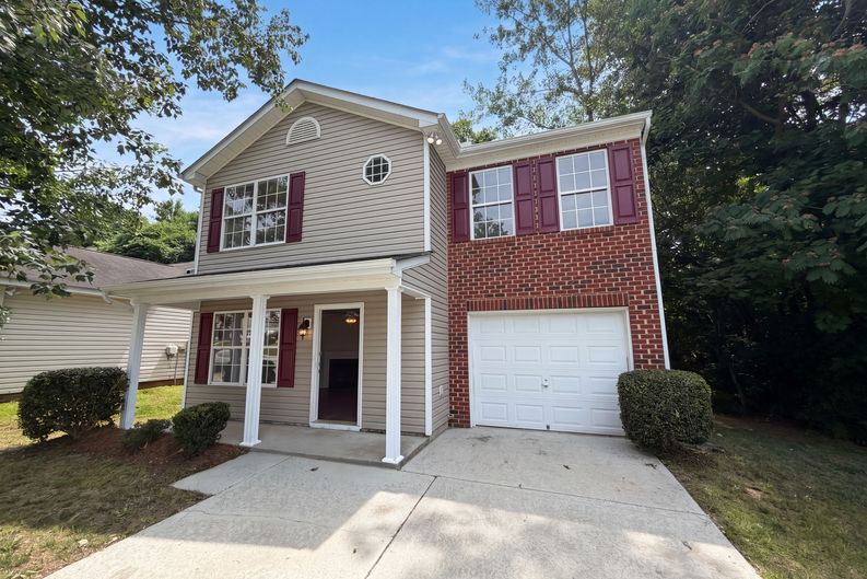 Photo 17 of 19 of 1131 Jordans Pond Ln, Charlotte, NC