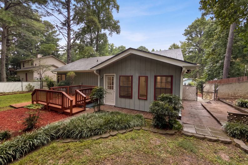 Photo 17 of 18 of 5330 Garvey Dr, Fairburn, GA