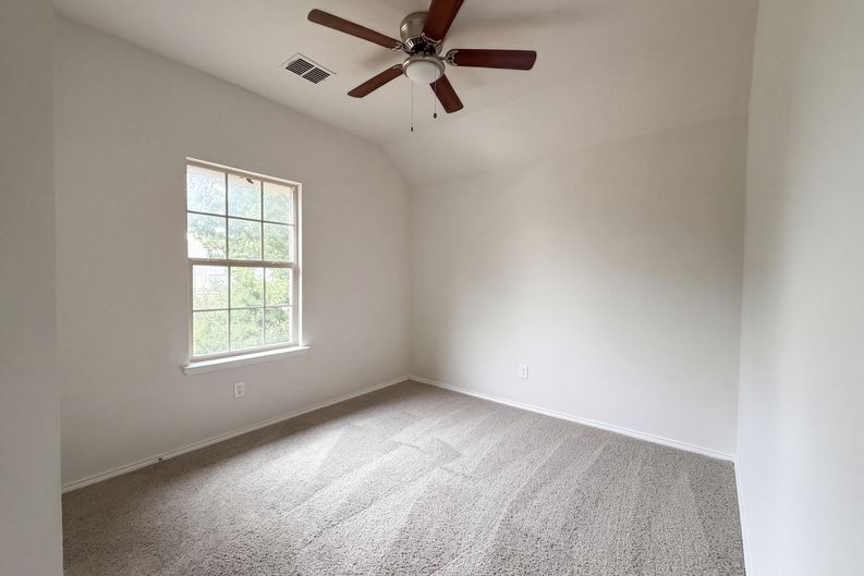 Photo 9 of 23 of 424 Cypress Hill Dr, McKinney, TX