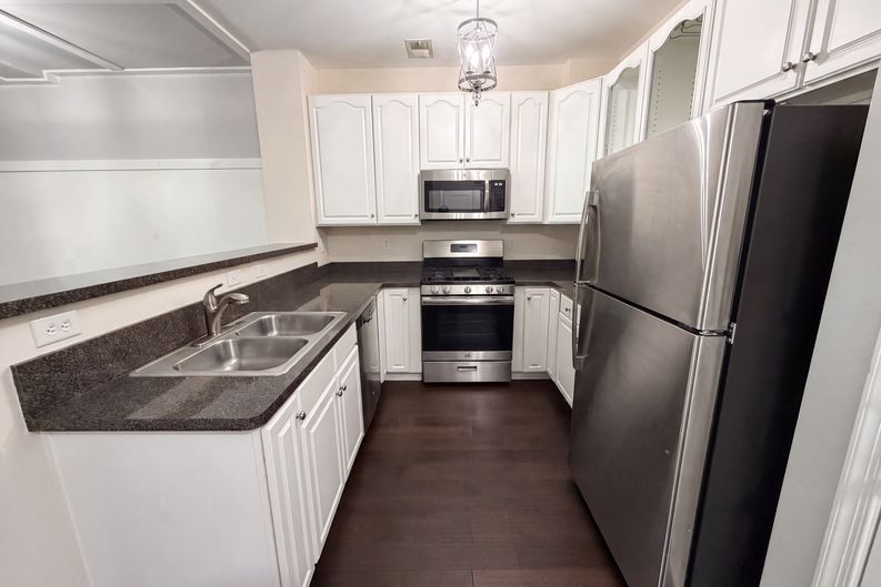 Photo 20 of 54 of 15489 Chopawamsic Ct, Woodbridge, VA