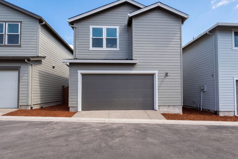 Photo 5 of 21 of 11317 NW 317th Ave, North Plains, OR