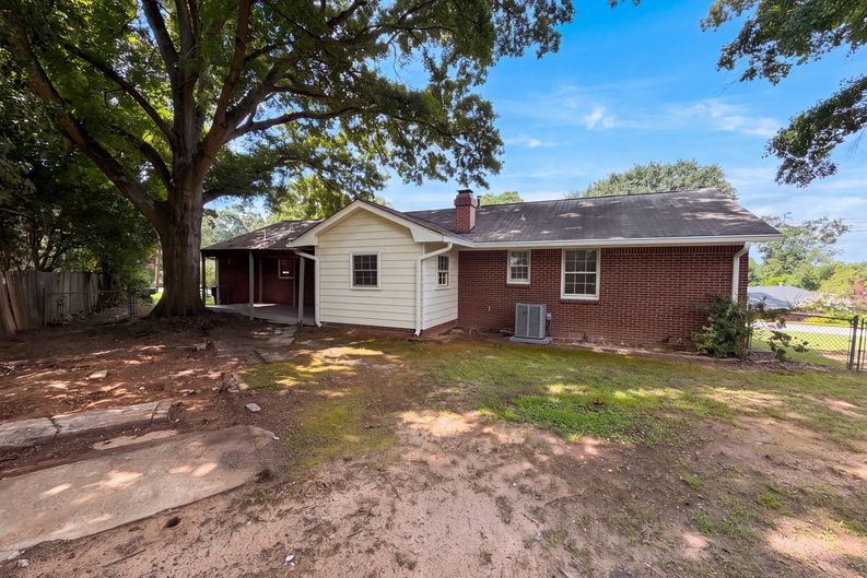 Photo 19 of 21 of 1276 Robin Rd NE, Conyers, GA