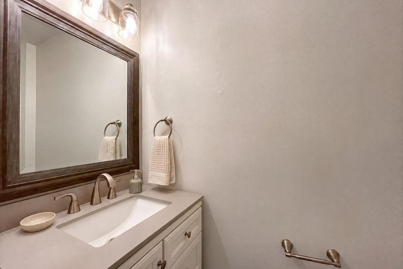 Photo 16 of 20 of 7107 Sweet Violet Trl, Humble, TX