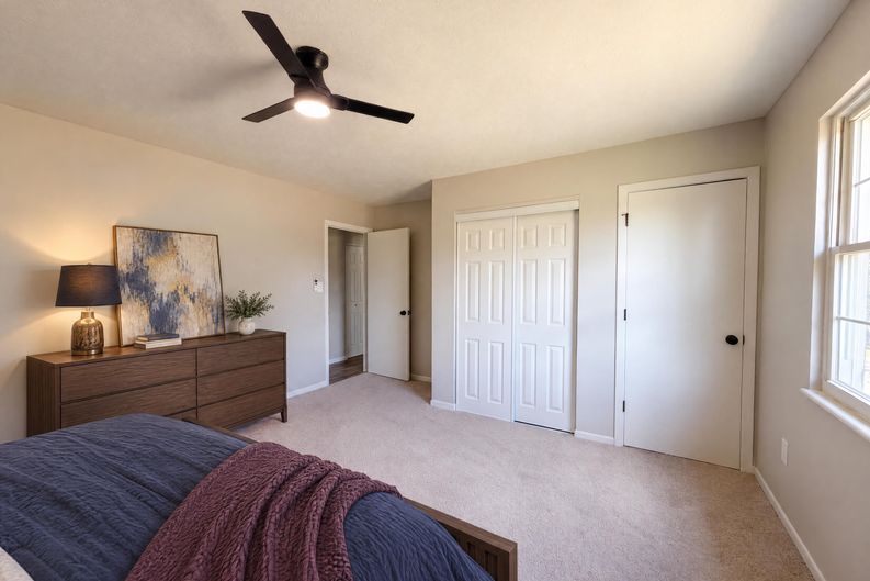 Photo 16 of 38 of 6363 Sandric Ln, Liberty Township, OH