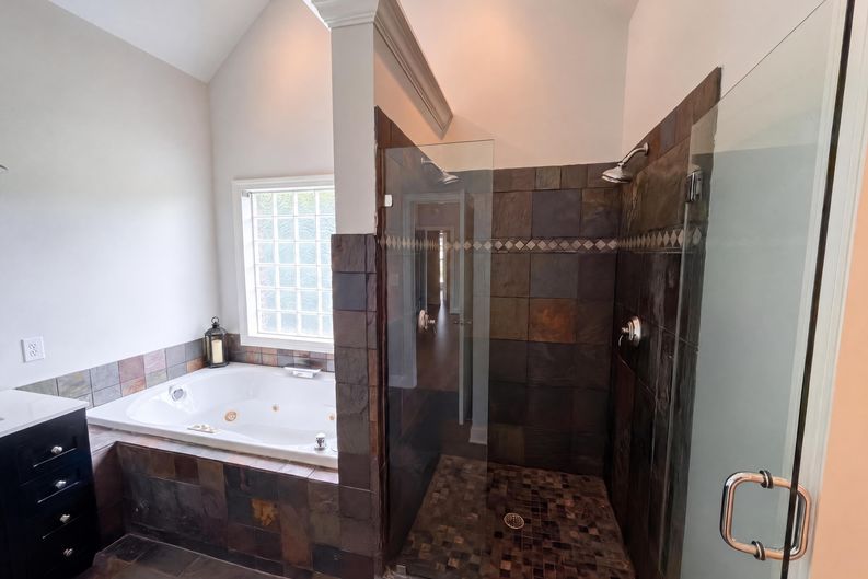 Photo 10 of 25 of 5102 Summerell Ave, Gastonia, NC