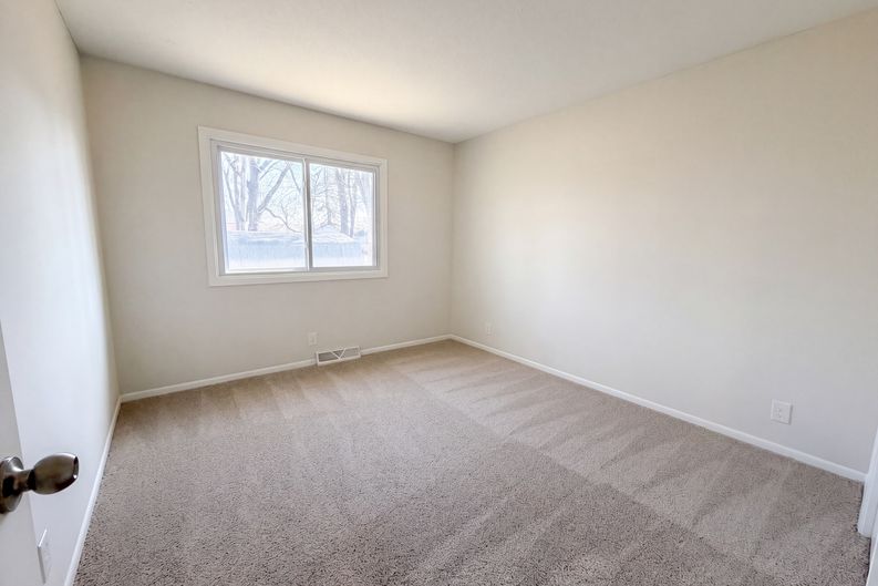 Photo 22 of 32 of 354 111th Ave NW, Coon Rapids, MN