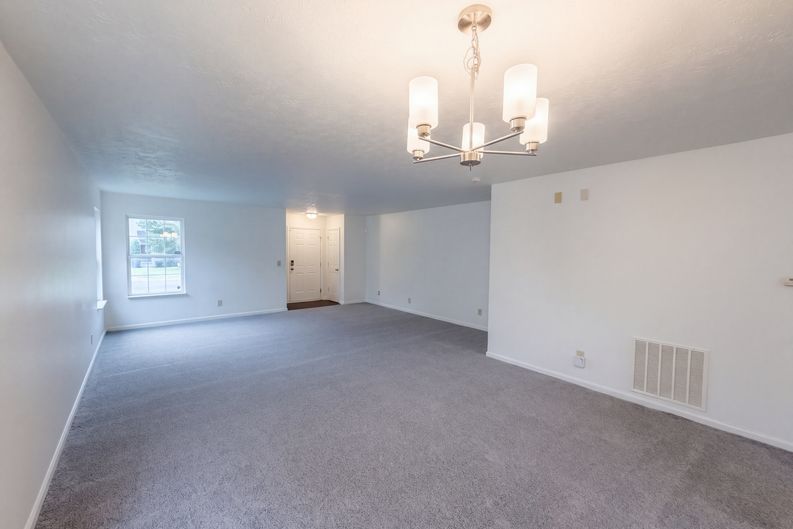 Photo 6 of 29 of 8351 Exton Rd, Indianapolis, IN